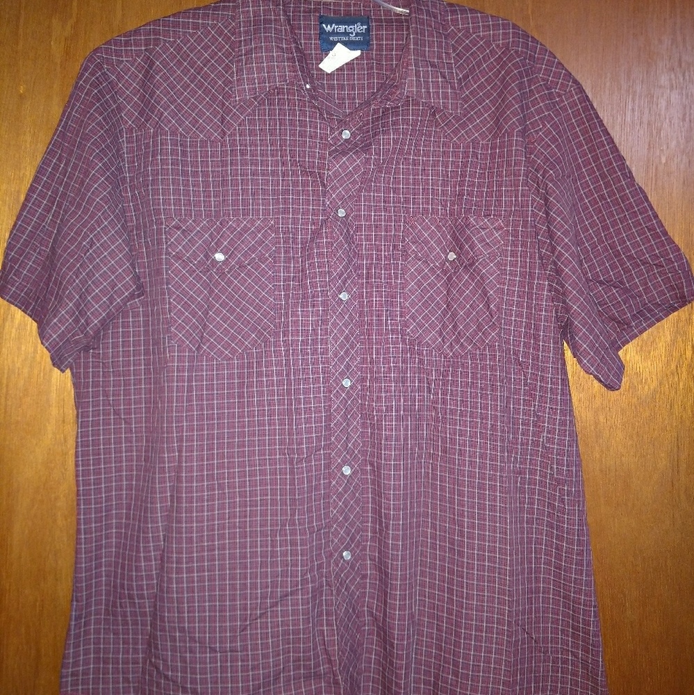 Men's Wrangler short sleeve button up